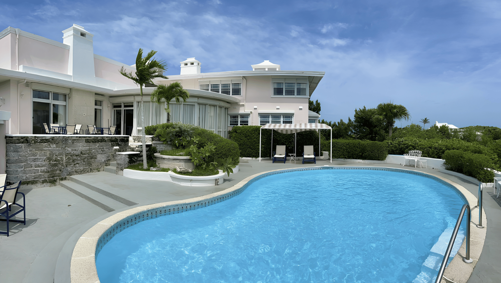 Why Bermuda Homes Have White Stepped Roofs