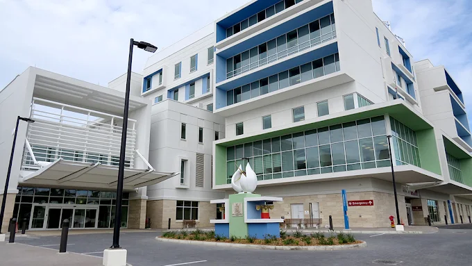 Navigating Bermuda Hospitals and Healthcare for Expats in 2026