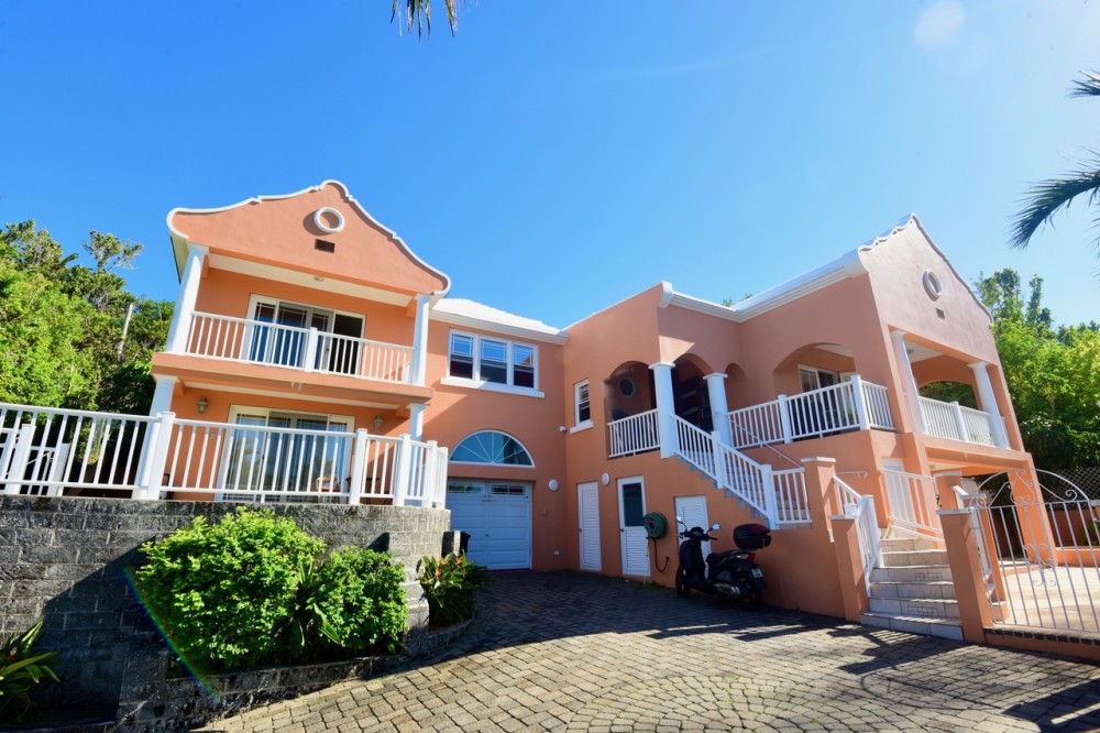 4 bed House For Rent in , 